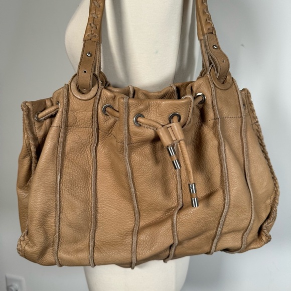 Kenneth Cole New York tan leather hobo shoulder bag - Picture 2 of 10